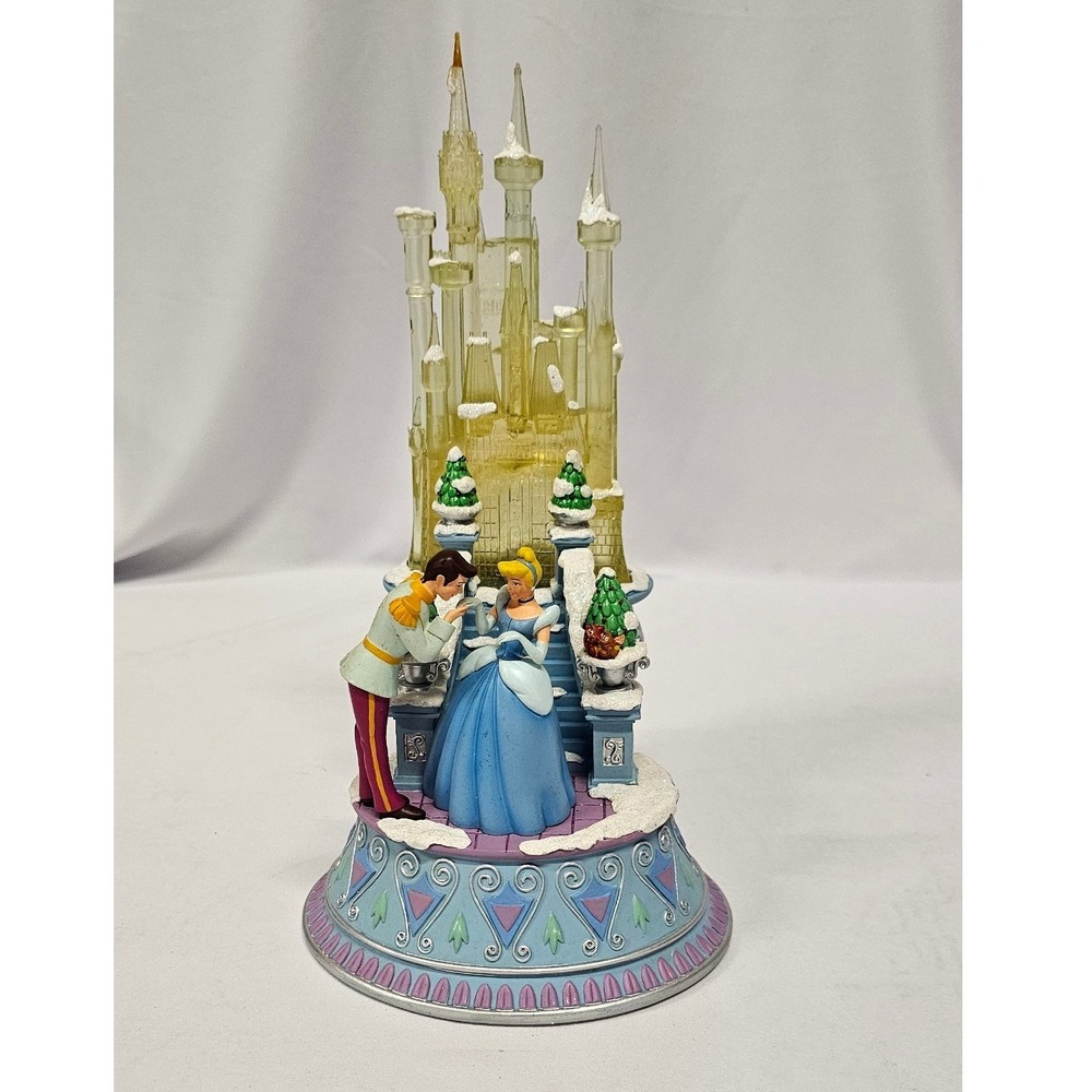 Disney Cinderella Prince Charming‎ Winter Castle Figurine Jaq Gus Mice Holiday